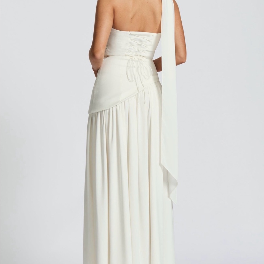 BABYBOO Size M - White Dress - Picture 2 of 5